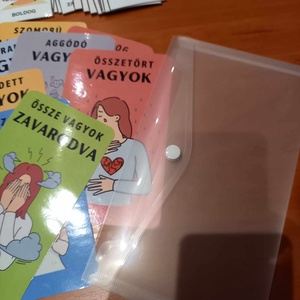 Érzelem Kaland Fejlesztőjáték Memóriajáték Kiskamaszoknak + Beszélgetésindító Kártyák - játék & sport - táblajáték és kártyajáték - kártya - Meska.hu