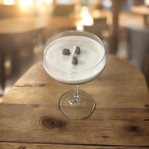 Espresso martini gyertya  - karácsony - karácsonyi lakásdekoráció - karácsonyi illatgyertya, mécses - Meska.hu Espresso martini gyertya  - karácsony - karácsonyi lakásdekoráció - karácsonyi illatgyertya, mécses - Meska.hu