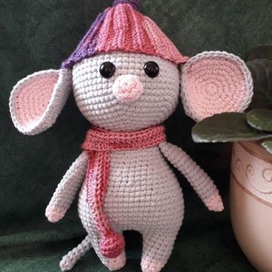 Teodóra egérke - horgolt (amigurumi) játék - játék & sport - plüssállat & játékfigura - egér - Meska.hu