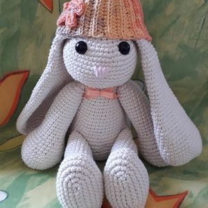 Lotti nyuszi - horgolt (amigurumi) játék, Játék & Sport, Plüssállat & Játékfigura, Nyuszi, Horgolás, Baba-és bábkészítés, MESKA