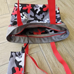 Összehajtható vízálló strandtáska/fitnesz táska/shopper rögzíthető pénztárcával - táska & tok - kézitáska & válltáska - nagy pakolós táska - Meska.hu