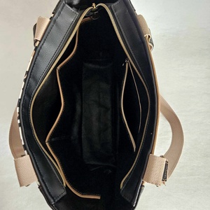 Különleges kétoldalas női válltáska ajándék kulcstartóval - táska & tok - kézitáska & válltáska - válltáska - Meska.hu