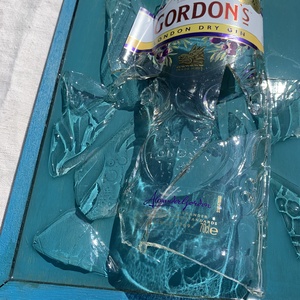 Alkoholos üveg epoxy gyantában, képkeretes design - otthon & életmód - dekoráció - fali és függő dekoráció - falra akasztható dekor - Meska.hu