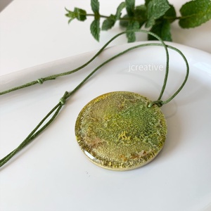 Lime - nyári hangulatú epoxy medál - ékszer - nyaklánc - medálos nyaklánc - Meska.hu