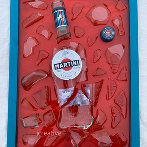 Modern falikép, Martini üveg epoxy gyantába öntve - Meska.hu
