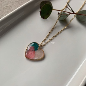 Valódi préselt hortenzia szív formájú medálban - ékszer - nyaklánc - medálos nyaklánc - Meska.hu