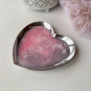 Szív alakú epoxy ékszertartó tálka � egyedi, kézműves darab - otthon & életmód - dekoráció - asztal és polc dekoráció - dekorációs tál, tartó - Meska.hu