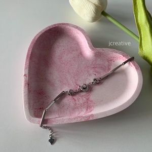 Rózsaszín szívecskés akrilgyanta tál, dekoráció - otthon & életmód - dekoráció - asztal és polc dekoráció - dekorációs tál, tartó - Meska.hu