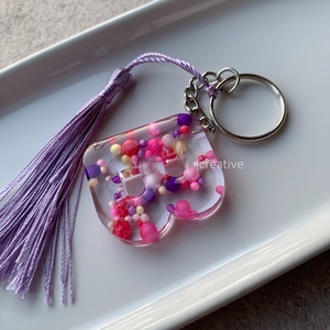 B - betű epoxy kulcstartó, cukorkára hasonlító díszítéssel , Táska & Tok, Kulcstartó & Táskadísz, Kulcstartó, Mindenmás, MESKA