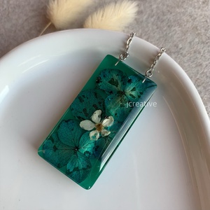 Valódi virágos gyanta nyaklánc � lila hortenzia medál, kézzel készült, romantikus ékszer - Meska.hu