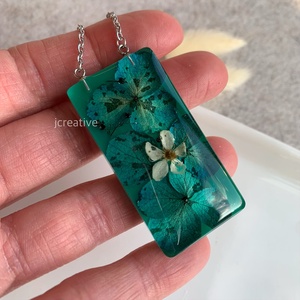 Valódi virágos gyanta nyaklánc � lila hortenzia medál, kézzel készült, romantikus ékszer - ékszer - nyaklánc - medálos nyaklánc - Meska.hu