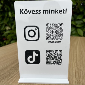 QR-kódos követőgyűjtő asztali tábla kézműveseknek és kisvállalkozóknak - otthon & életmód - dekoráció - asztal és polc dekoráció - gravírozott táblák - Meska.hu