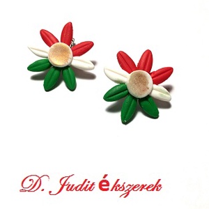 Nemzeti színű virág  fülbevaló - Meska.hu