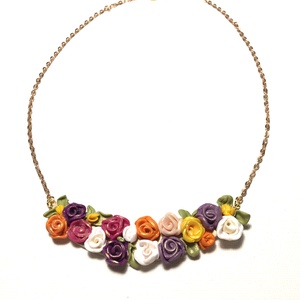 Színes miniatűr rózsás nyaklánc - ékszer - nyaklánc - medálos nyaklánc - Meska.hu