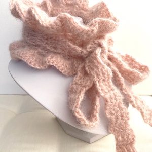 Elegáns fodros sál - Meska.hu