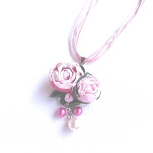 Bazsarózsa nyaklánc - Meska.hu