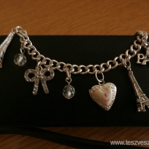 Csajos bizsu karkötő charmokkal PÁRIZS stílusában -  - Meska.hu