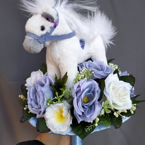 Egyedi lovacskás  ballagási csokor - otthon & életmód - dekoráció - virágdísz és tartó - csokor & virágdísz - Meska.hu