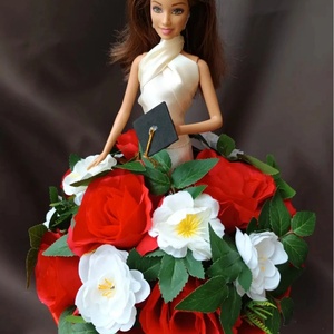Egyedi Eredeti Mattel Barbie ballagási csokor - otthon & életmód - virágdekoráció - virágok - virágcsokor - Meska.hu