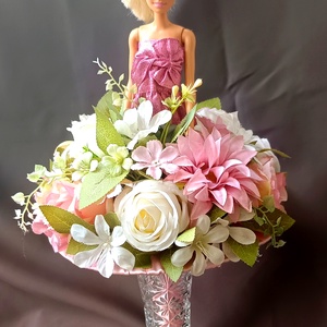 Egyedi Eredeti Mattel Barbie ballagási csokor, Otthon & Életmód, Virágdekoráció, Virágok, Virágcsokor, Virágkötés, MESKA