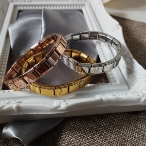 Rose Gold Olasz Charms alapkarkötő - ékszer - karkötő - charm karkötő - Meska.hu