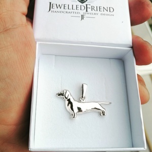 jewelledfriend