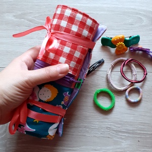 fodrászos csat tartó játék és tároló egyben, Játék & Sport, Textilkönyv & Babakönyv, Varrás, Patchwork, foltvarrás, Meska