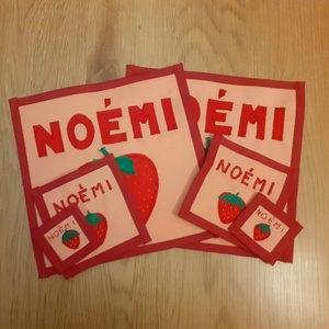 névtáblák Noémi eper jel - játék & sport - ovis felszerelés - óvodai jelek - Meska.hu