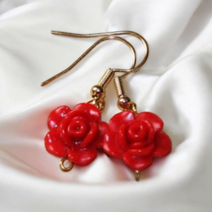  piros rózsa fülbevaló, Ékszer, Fülbevaló, Lógó fülbevaló, Ékszerkészítés, MESKA