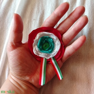 virág kitűző Kokárda, Ékszer, Kitűző és Bross, Ékszerkészítés, MESKA