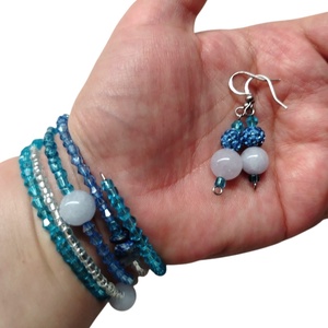 Kék elegancia memoria karkötő és fülbevaló szett - ékszer - karkötő - memóriadrótos karkötő - Meska.hu