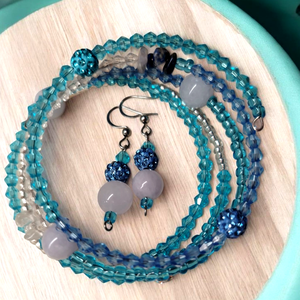 Kék elegancia memoria karkötő és fülbevaló szett, Ékszer, Karkötő, Memóriadrótos karkötő, Ékszerkészítés, MESKA