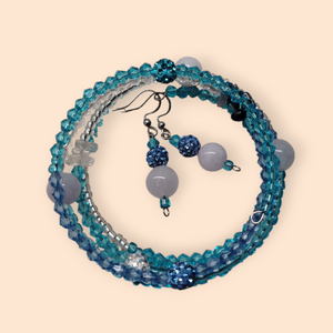 Kék elegancia memoria karkötő és fülbevaló szett - ékszer - karkötő - memóriadrótos karkötő - Meska.hu