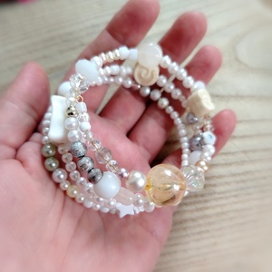 Fehér memoria karkötő , Ékszer, Karkötő, Memóriadrótos karkötő, Ékszerkészítés, MESKA