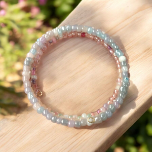 Halvány színek memoria karkötő  - ékszer - karkötő - memóriadrótos karkötő - Meska.hu