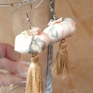 Rojtos bogyós Textil lógós  fülbevaló   - ékszer - fülbevaló - karika fülbevaló - Meska.hu
