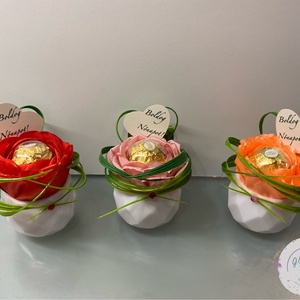 Mini kaspós ferrero roscher -es virág, Otthon & Életmód, Dekoráció, Dísztárgy, , MESKA