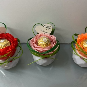 Mini kaspós ferrero roscher -es virág - otthon & életmód - dekoráció - dísztárgy - Meska.hu