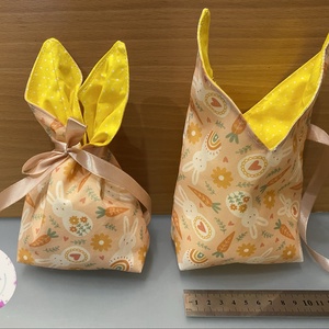 Nyuszifüles húsvéti ajándéktartó, Ünnepi díszek, dekorációk, Húsvéti díszek és dekorációk, Húsvéti ajándékátadó, Varrás, MESKA