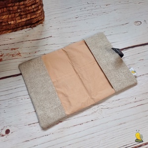 Egészségügyi kiskönyv borító - Simple Beige - Oroszlán - otthon & életmód - papír, írószer - egészségügyi kiskönyv borító - Meska.hu