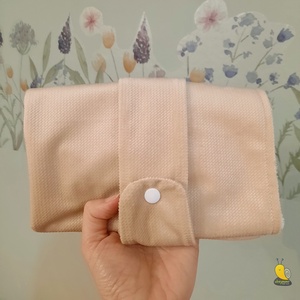 Mosható, hordozható pelenkázó alátét - Bársony - Beige, Szépségápolás, Pelenka & Babaápolás, Pelenkázó alátét, Varrás, MESKA