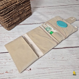 Maxi pelenkatartó táska - Beige bársony - baba - mama - pelenkázó, babafürdető kellékek - pelenkázó neszeszer, pelenkatartó - Meska.hu