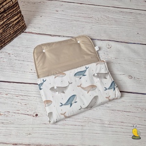 Pelenkázóalátétes pelenkatartó - Bálnák - baba - mama - pelenkázó, babafürdető kellékek - pelenkázó neszeszer, pelenkatartó - Meska.hu