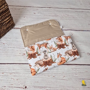 Pelenkázóalátétes pelenkatartó - Erdei állatok - baba - mama - pelenkázó, babafürdető kellékek - pelenkázó neszeszer, pelenkatartó - Meska.hu