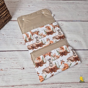 Pelenkázóalátétes pelenkatartó - Erdei állatok - baba - mama - pelenkázó, babafürdető kellékek - pelenkázó neszeszer, pelenkatartó - Meska.hu