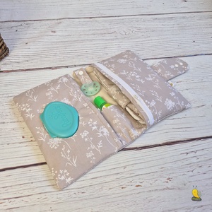 Pelenkázó neszesszer - Mezei virágok - baba - mama - pelenkázó, babafürdető kellékek - pelenkázó neszeszer, pelenkatartó - Meska.hu