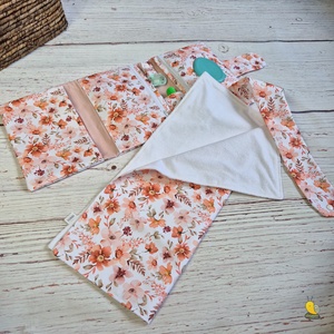 Vízhatlan Maxi pelenkázó neszesszer - Virágzás - baba - mama - pelenkázó, babafürdető kellékek - pelenkázó neszeszer, pelenkatartó - Meska.hu