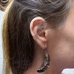 Kalapált vörösréz fülbevaló - Meska.hu