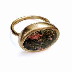 Sárgaréz köves gyűrű  - Meska.hu