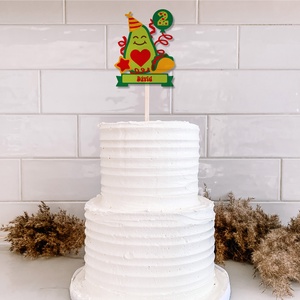 Avokádós, névre szóló, számos torta beszúró, színes topper, fából - otthon & életmód - konyhafelszerelés, tálalás - sütés, főzés - sütidísz - Meska.hu